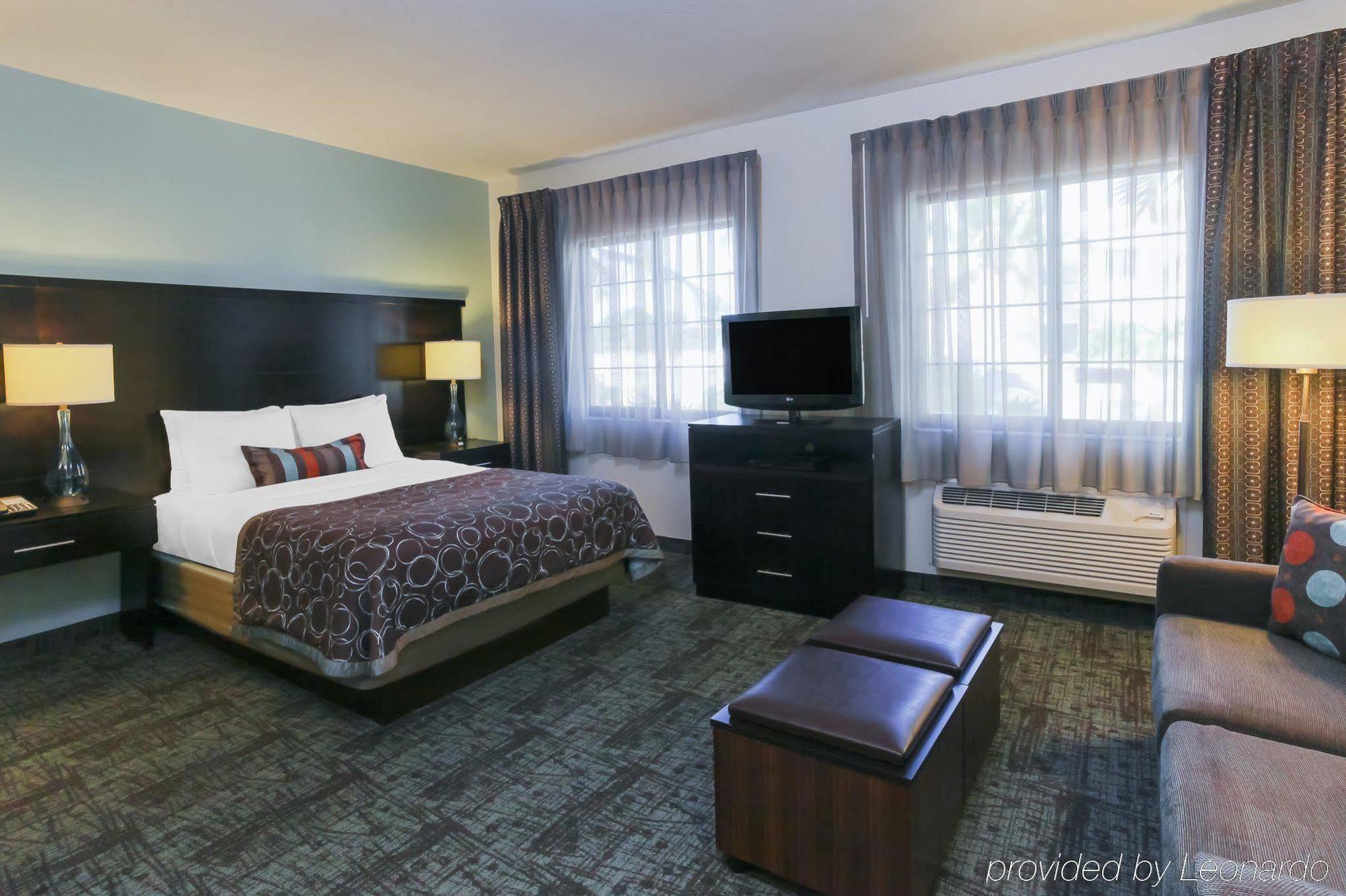 Staybridge - Gulf Coast, An Ihg Resort North Naples